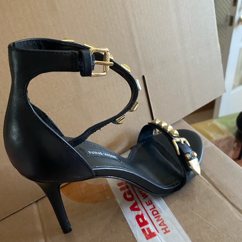 Never Worn Mika Nine West Heels